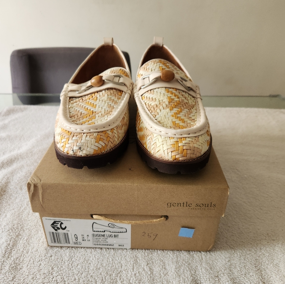 Gentle Souls Women's Woven Loafers - Cream and Tan